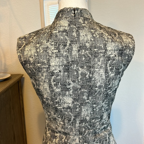 MM. LAFLEUR | Black and Cream Sheath Aditi Cap Sleeve Dress | Size 0 - Picture 10 of 13